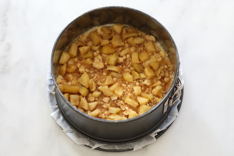 עוגת שכבות גבינה ותפוחים