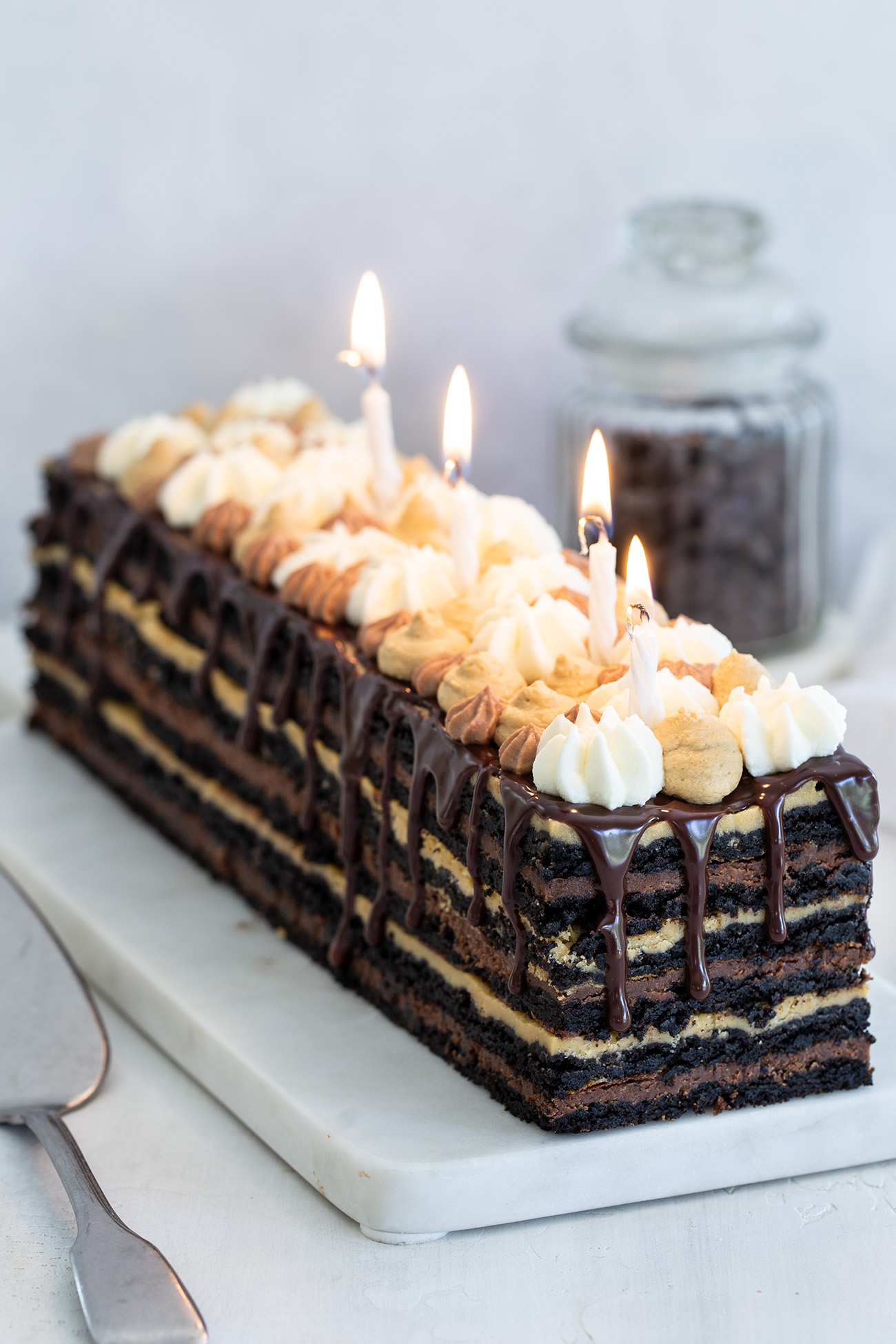 עוגת שכבות גבינה מוקה ושוקולד - עוגת יום ההולדת שלי!