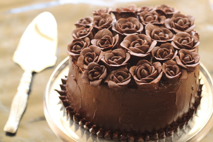 רולדת שוקולד ודובדבני אמרנה – עוגת יום הולדת 40 שלי!
